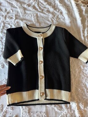 VICI Black & Cream Rib-Trim Short-Sleeve Cardigan Sweater